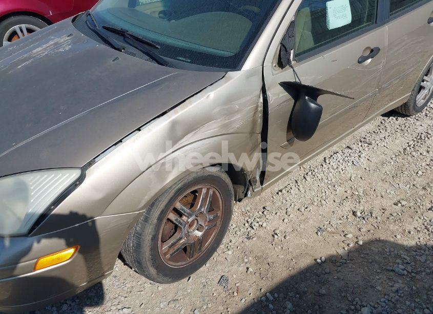 Photo 6 of 2000 Ford Focus SE (VIN 1FAFP3434YW401903)