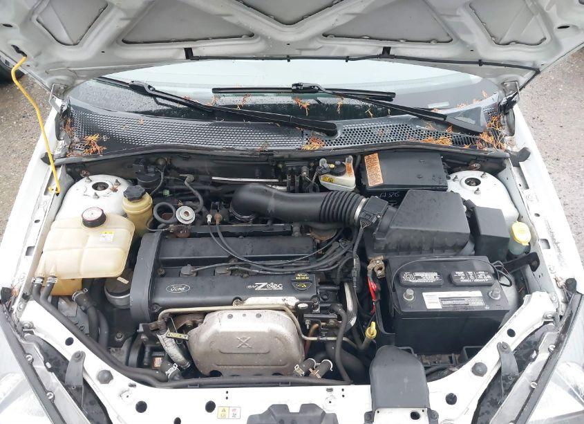 Photo 10 of 2004 Ford Focus SE (VIN 1FAFP34354W114869)