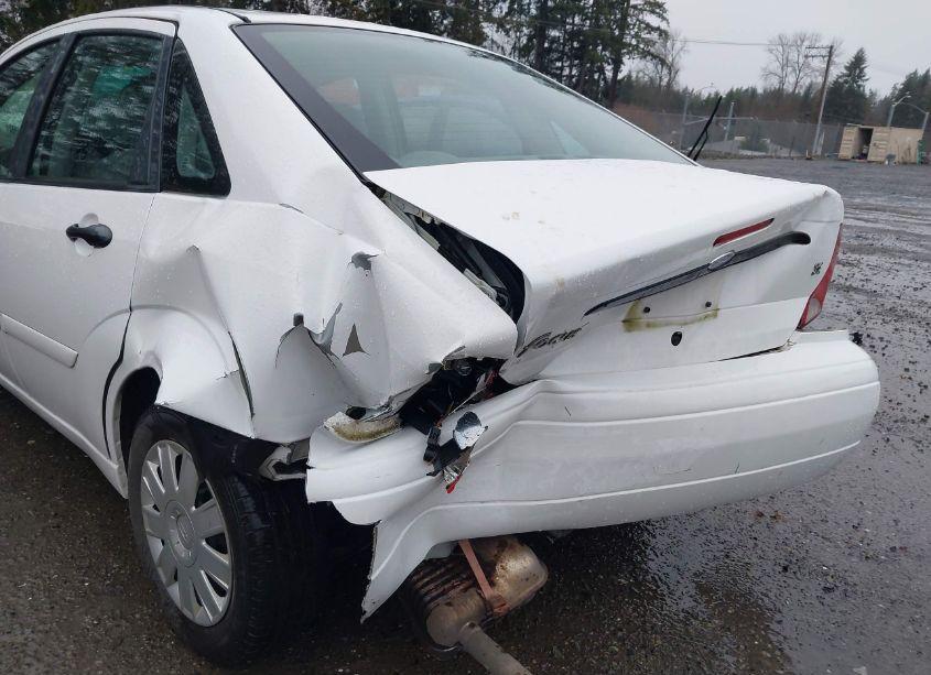 Photo 6 of 2004 Ford Focus SE (VIN 1FAFP34354W114869)