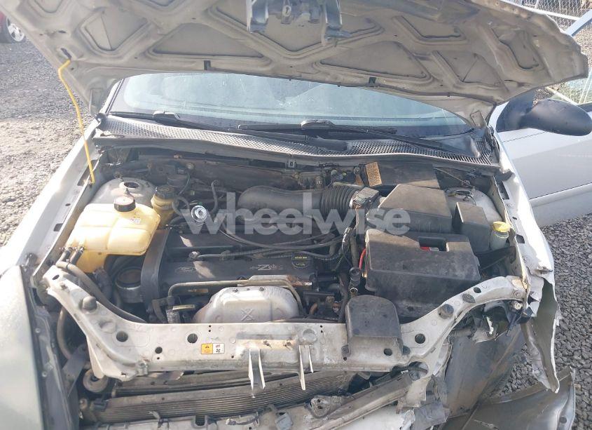 Photo 10 of 2004 Ford Focus SE (VIN 1FAFP34354W143014)