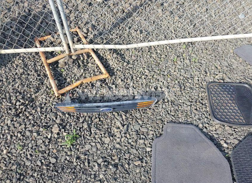 Photo 11 of 2004 Ford Focus SE (VIN 1FAFP34354W143014)