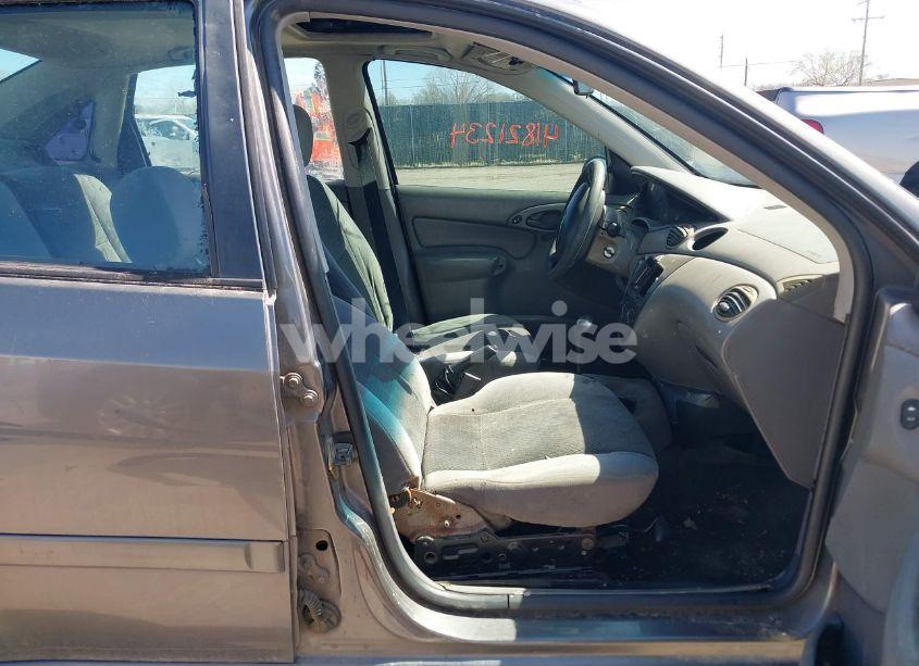 Photo 5 of 2003 Ford Focus SE (VIN 1FAFP34363W169183)