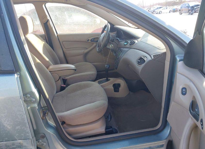 Photo 5 of 2003 Ford Focus SE (VIN 1FAFP34363W231293)