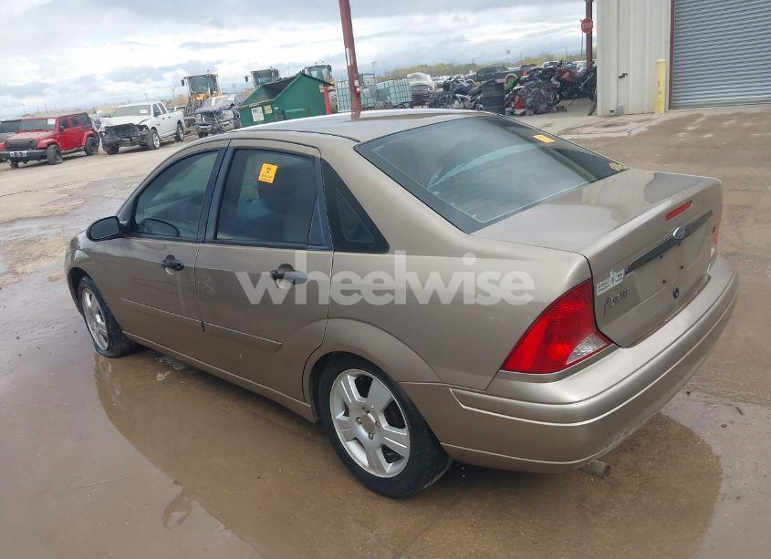 Photo 3 of 2003 Ford Focus SE (VIN 1FAFP34373W193475)