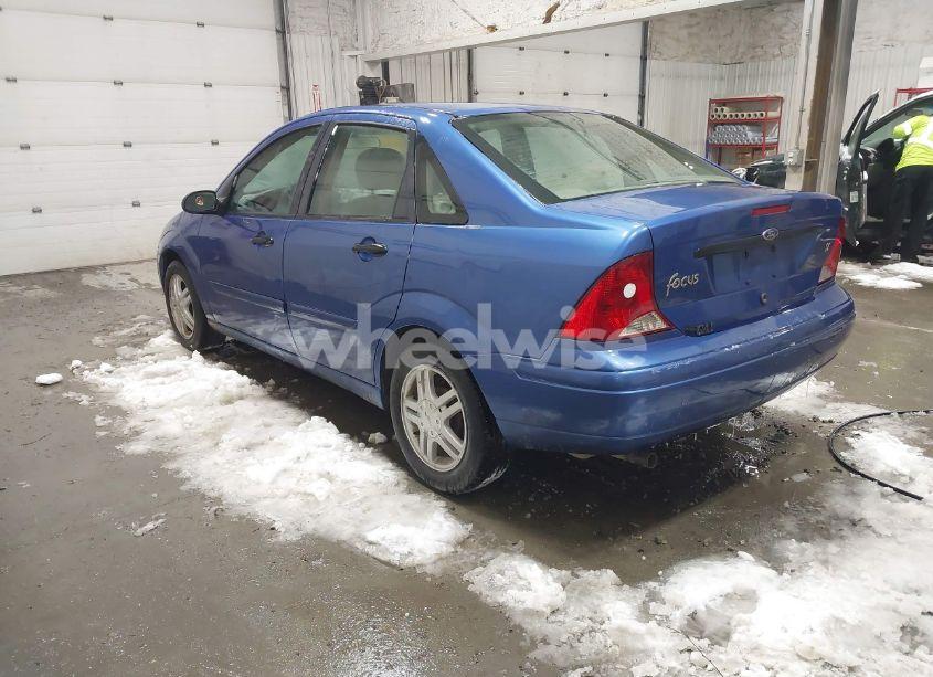 Photo 3 of 2003 Ford Focus SE (VIN 1FAFP34383W337776)