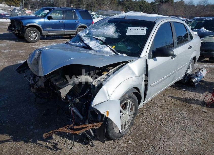 Photo 2 of 2004 Ford Focus SE (VIN 1FAFP34384W180607)