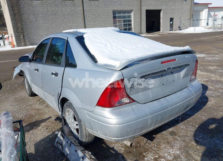 Photo 3 of 2004 Ford Focus SE (VIN 1FAFP34384W180607)