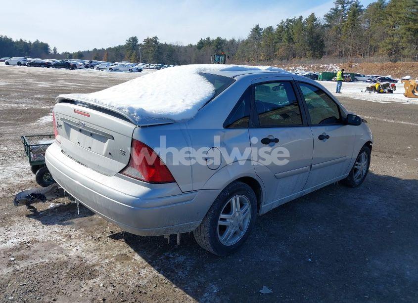 Photo 4 of 2004 Ford Focus SE (VIN 1FAFP34384W180607)