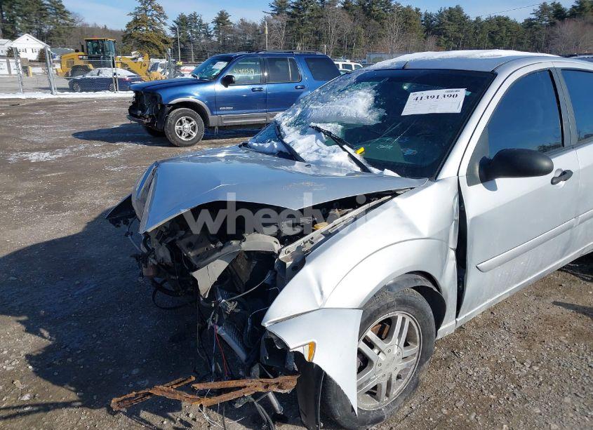 Photo 6 of 2004 Ford Focus SE (VIN 1FAFP34384W180607)