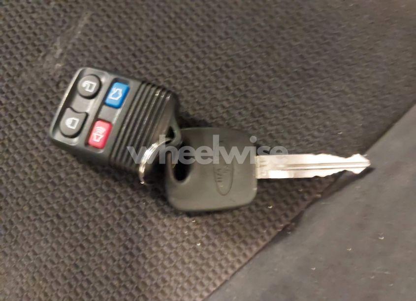 Photo 11 of 2002 Ford Focus SE (VIN 1FAFP34392W246403)