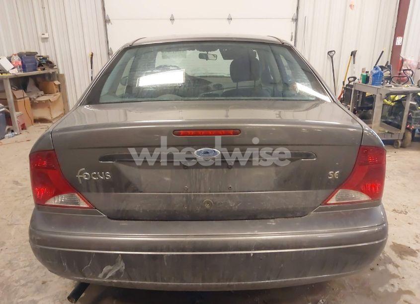 Photo 16 of 2002 Ford Focus SE (VIN 1FAFP34392W246403)