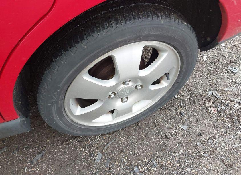 Photo 12 of 2001 Ford Focus SE (VIN 1FAFP343X1W299044)