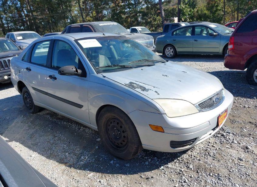 2005 Ford Focus ZX4 (VIN 1FAFP34N05W130450) main photo