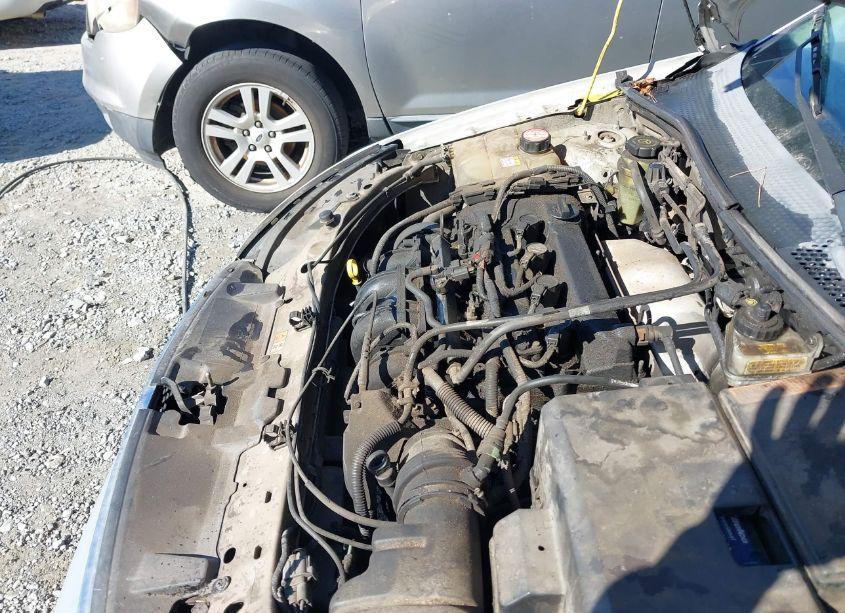 Photo 10 of 2005 Ford Focus ZX4 (VIN 1FAFP34N05W130450)