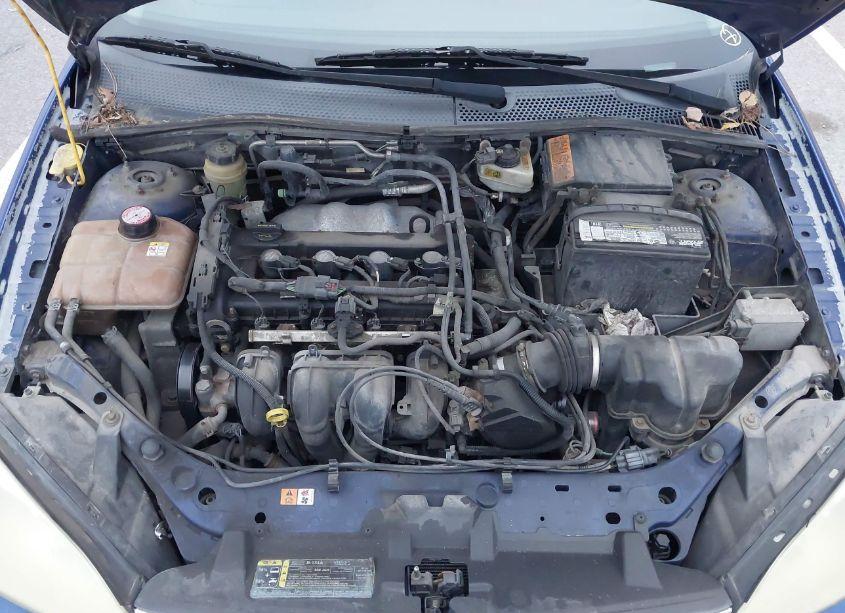 Photo 10 of 2005 Ford Focus ZX4 (VIN 1FAFP34N05W134689)