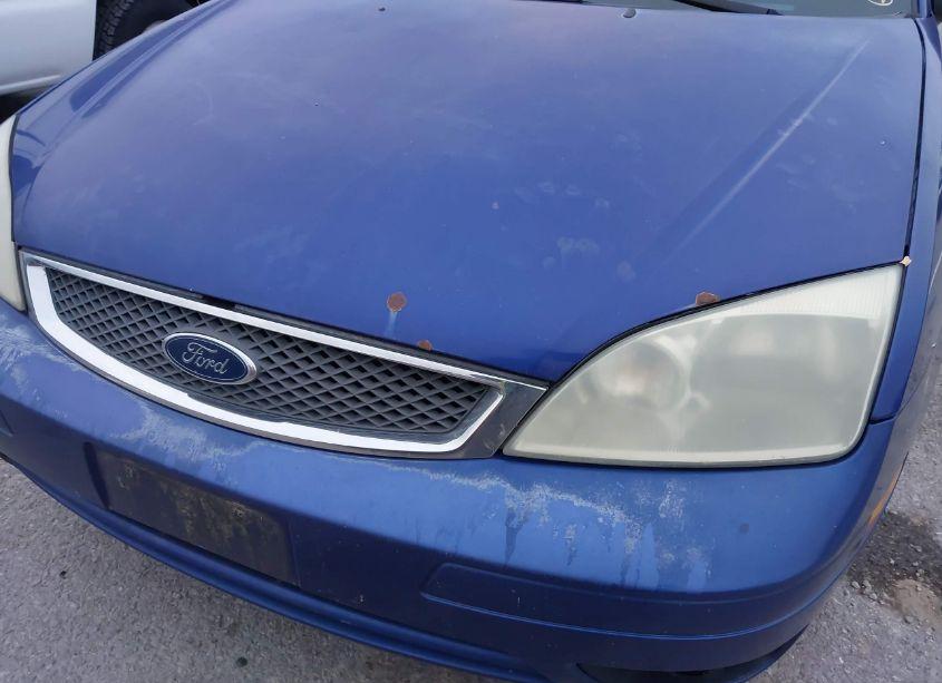 Photo 6 of 2005 Ford Focus ZX4 (VIN 1FAFP34N05W134689)