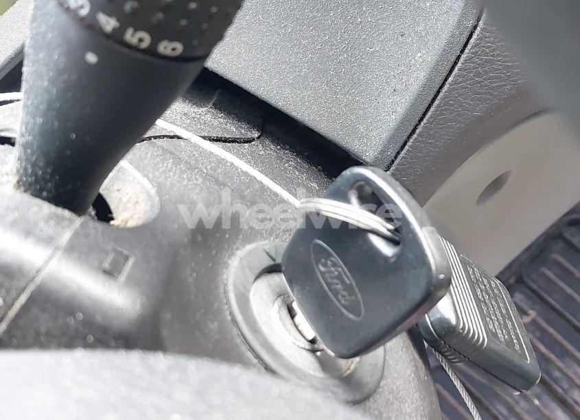 Photo 11 of 2005 Ford Focus ZX4 (VIN 1FAFP34N05W186288)