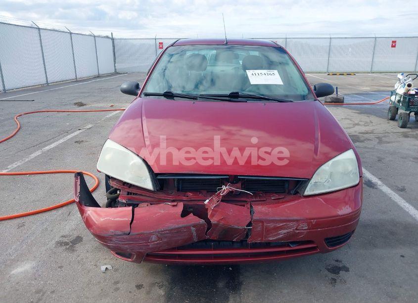 Photo 12 of 2005 Ford Focus ZX4 (VIN 1FAFP34N05W186288)