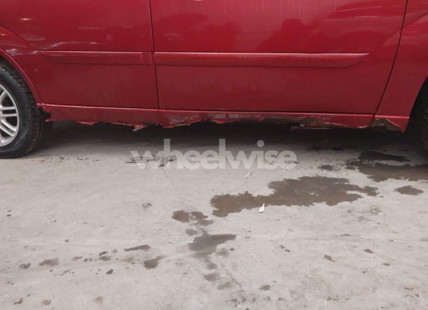 Photo 6 of 2005 Ford Focus ZX4 (VIN 1FAFP34N05W227048)