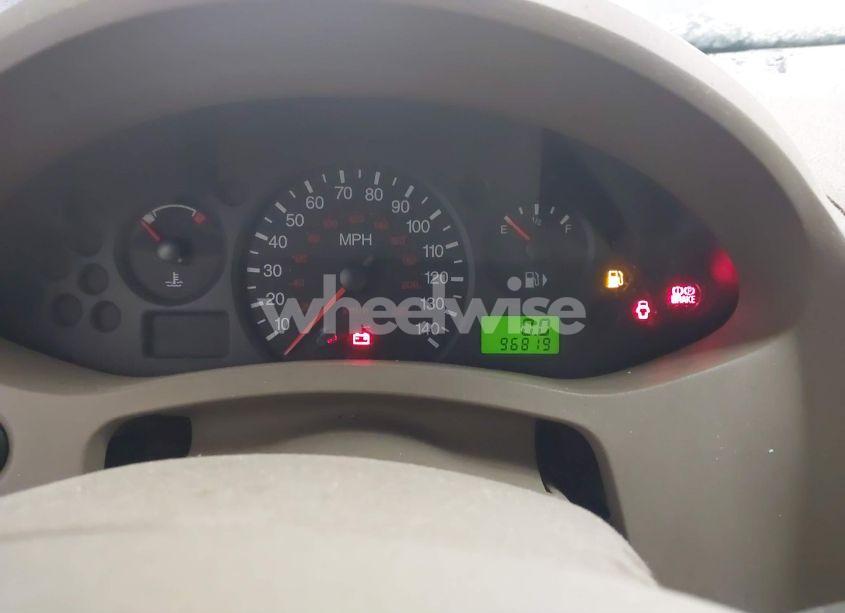 Photo 7 of 2005 Ford Focus ZX4 (VIN 1FAFP34N05W227048)