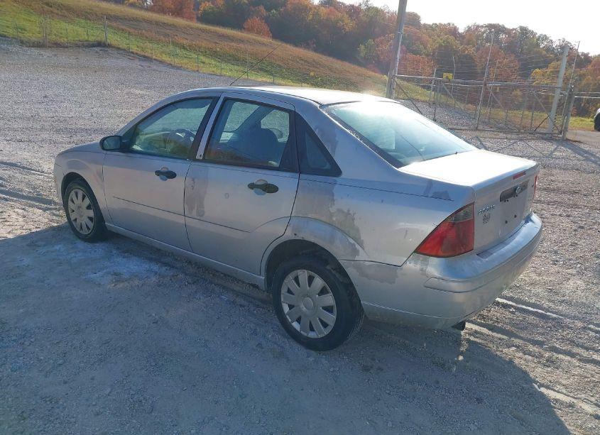 Photo 3 of 2006 Ford Focus ZX4 (VIN 1FAFP34N06W105016)