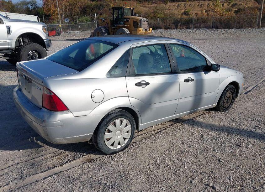 Photo 4 of 2006 Ford Focus ZX4 (VIN 1FAFP34N06W105016)