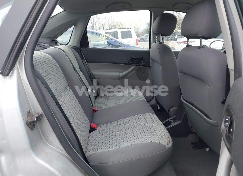 Photo 8 of 2007 Ford Focus S/SE/SES (VIN 1FAFP34N07W127583)