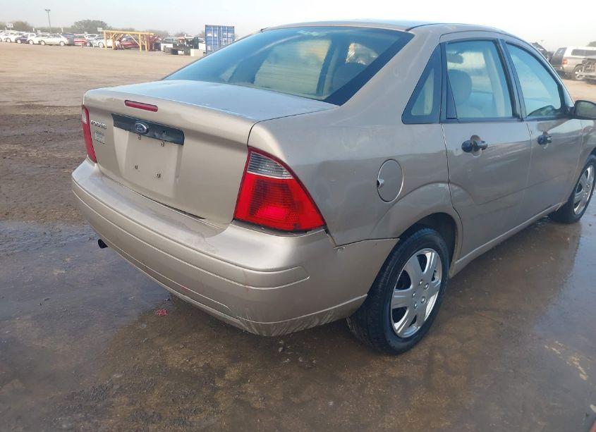 Photo 6 of 2007 Ford Focus S/SE/SES (VIN 1FAFP34N07W153469)