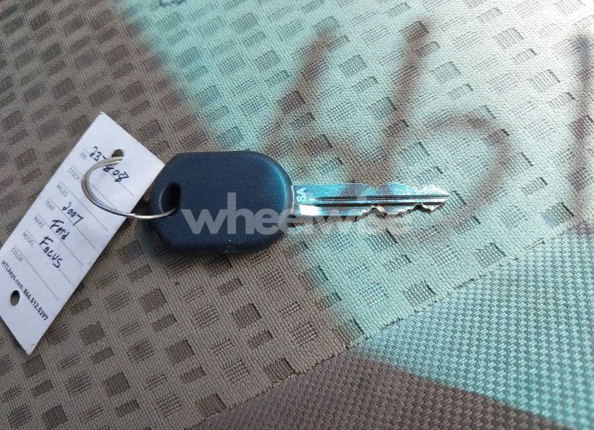 Photo 11 of 2007 Ford Focus S/SE/SES (VIN 1FAFP34N07W237808)