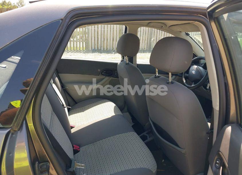 Photo 8 of 2007 Ford Focus S/SE/SES (VIN 1FAFP34N07W294736)