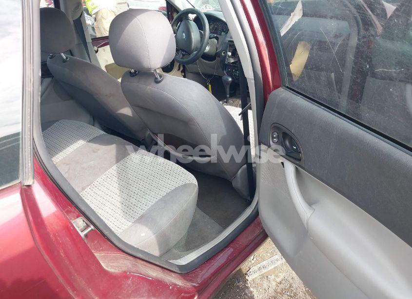 Photo 8 of 2007 Ford Focus S/SE/SES (VIN 1FAFP34N07W338511)