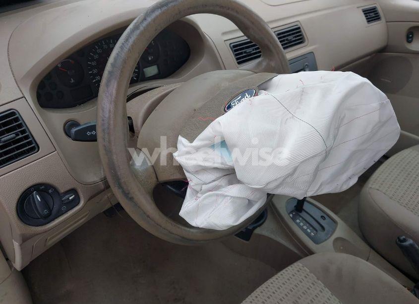 Photo 17 of 2006 Ford Focus ZX4 (VIN 1FAFP34N16W133505)