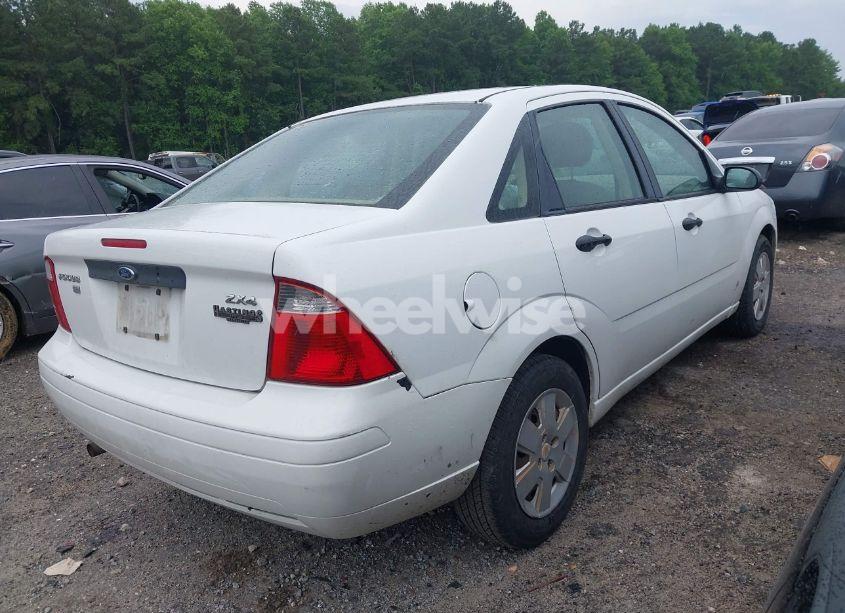 Photo 4 of 2006 Ford Focus ZX4 (VIN 1FAFP34N16W133505)