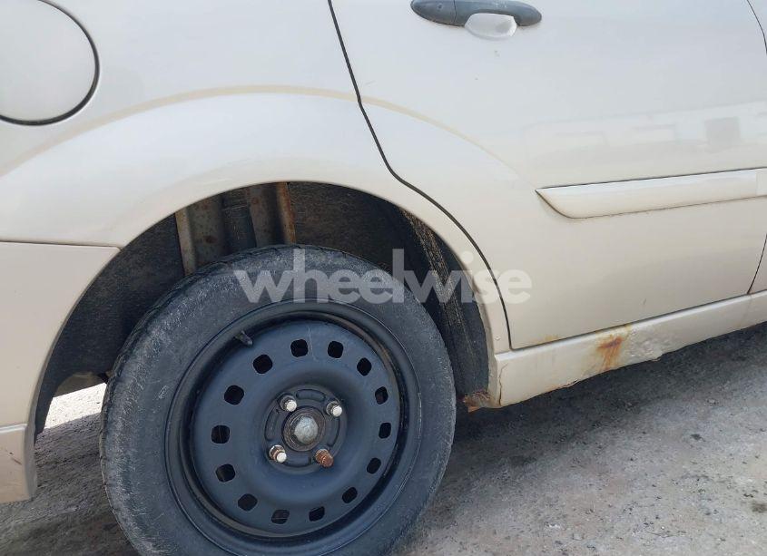 Photo 6 of 2007 Ford Focus S/SE/SES (VIN 1FAFP34N17W103292)