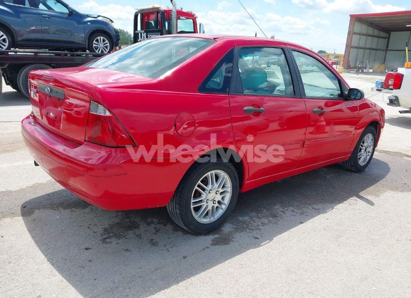 Photo 4 of 2007 Ford Focus S/SE/SES (VIN 1FAFP34N17W151939)