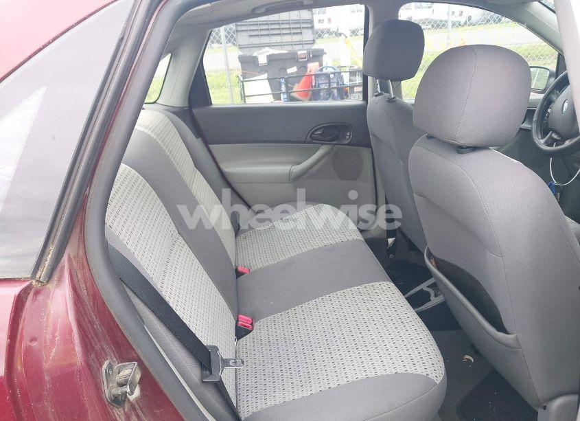 Photo 8 of 2007 Ford Focus S/SE/SES (VIN 1FAFP34N17W214800)