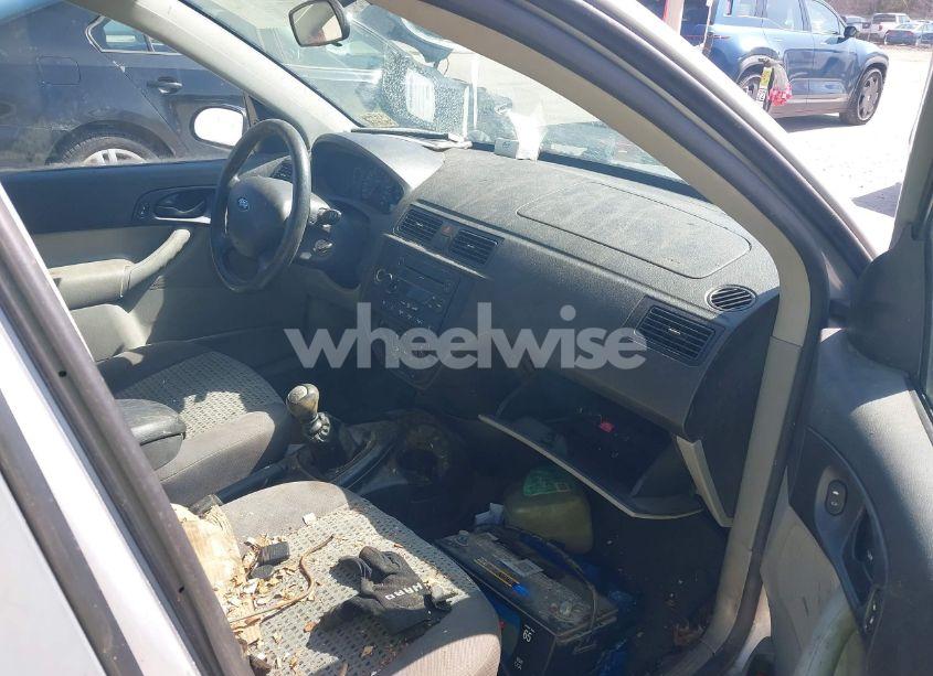 Photo 5 of 2007 Ford Focus S/SE/SES (VIN 1FAFP34N17W262927)