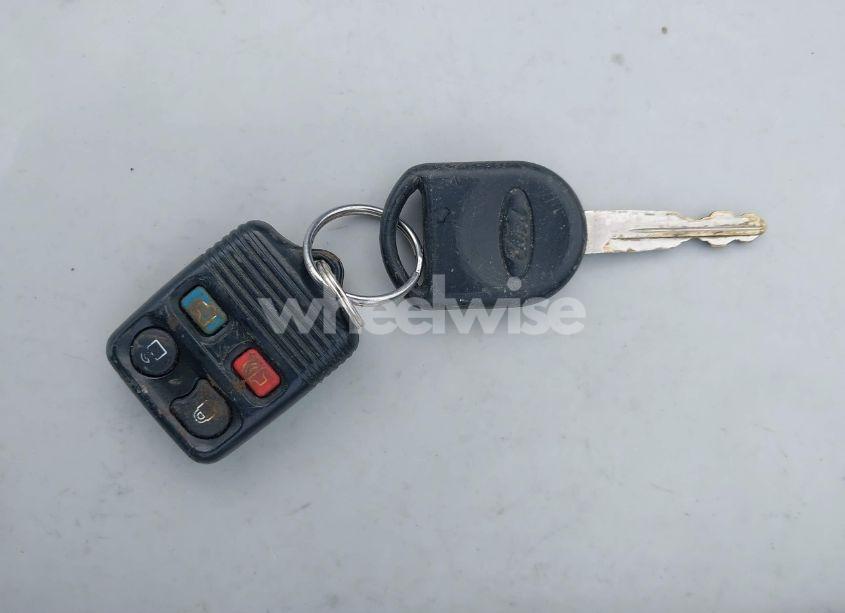 Photo 11 of 2007 Ford Focus S/SE/SES (VIN 1FAFP34N17W298004)