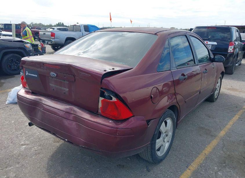 Photo 4 of 2007 Ford Focus S/SE/SES (VIN 1FAFP34N17W321717)