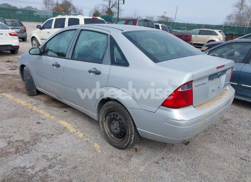 Photo 3 of 2007 Ford Focus S/SE/SES (VIN 1FAFP34N17W323306)