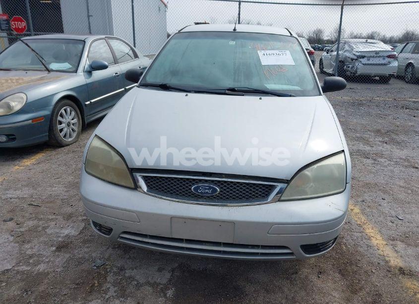 Photo 6 of 2007 Ford Focus S/SE/SES (VIN 1FAFP34N17W323306)