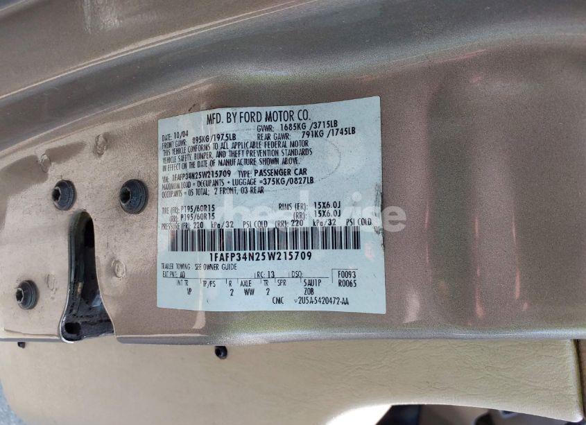Photo 9 of 2005 Ford Focus ZX4 (VIN 1FAFP34N25W215709)