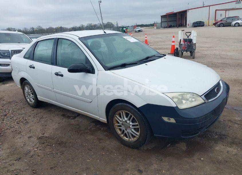 2005 Ford Focus ZX4 (VIN 1FAFP34N25W287932) main photo