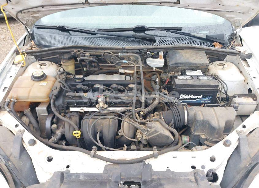 Photo 10 of 2005 Ford Focus ZX4 (VIN 1FAFP34N25W287932)