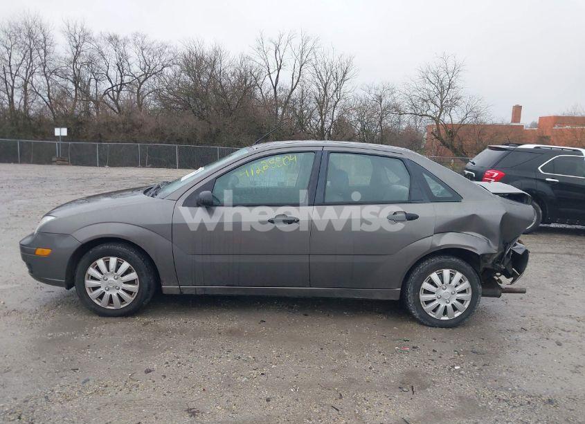 Photo 15 of 2006 Ford Focus ZX4 (VIN 1FAFP34N26W107463)