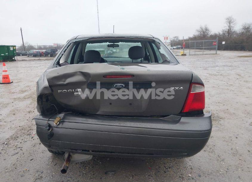 Photo 17 of 2006 Ford Focus ZX4 (VIN 1FAFP34N26W107463)