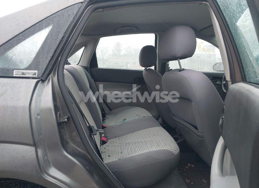 Photo 8 of 2006 Ford Focus ZX4 (VIN 1FAFP34N26W107463)