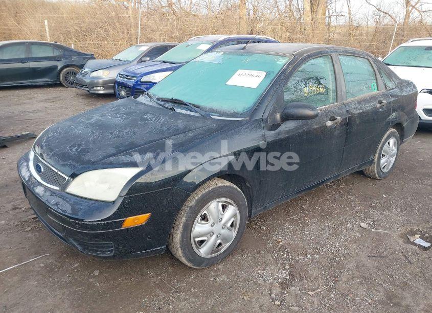 Photo 2 of 2006 Ford Focus ZX4 (VIN 1FAFP34N26W114641)