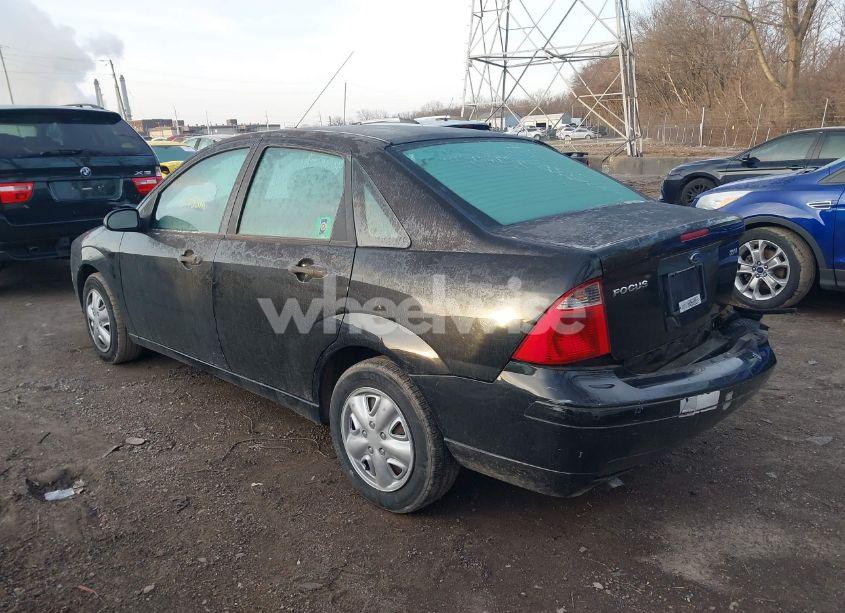 Photo 3 of 2006 Ford Focus ZX4 (VIN 1FAFP34N26W114641)