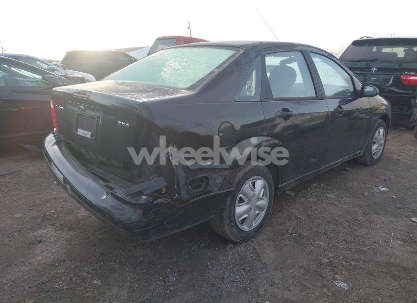 Photo 4 of 2006 Ford Focus ZX4 (VIN 1FAFP34N26W114641)